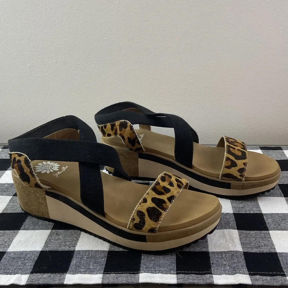 Yellow Box Women’s Janalee Criss Cross Animal Print  Wedge Sandal Size 8 - Picture 2 of 5